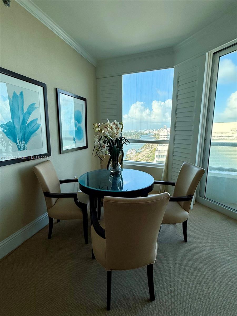 4401 Collins Ave Unit: 1905/1907