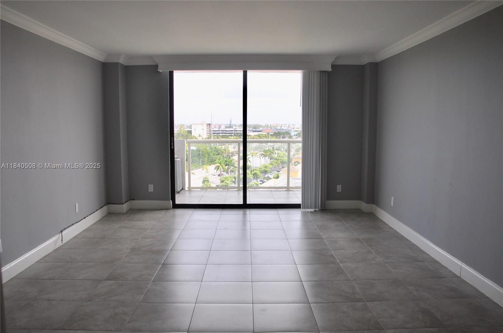 13499 Biscayne Blvd # 1011