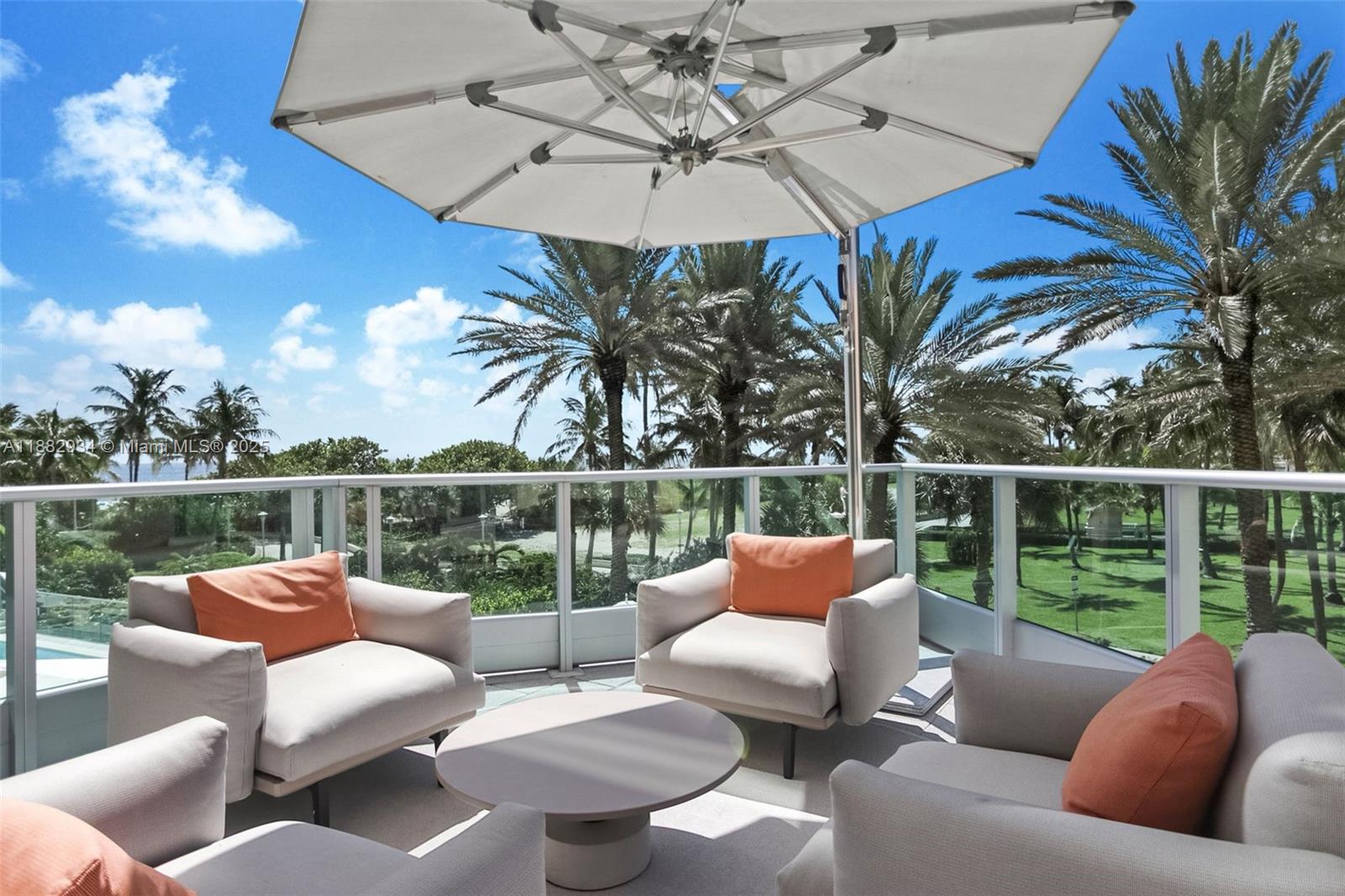 1455 Ocean Dr # 811