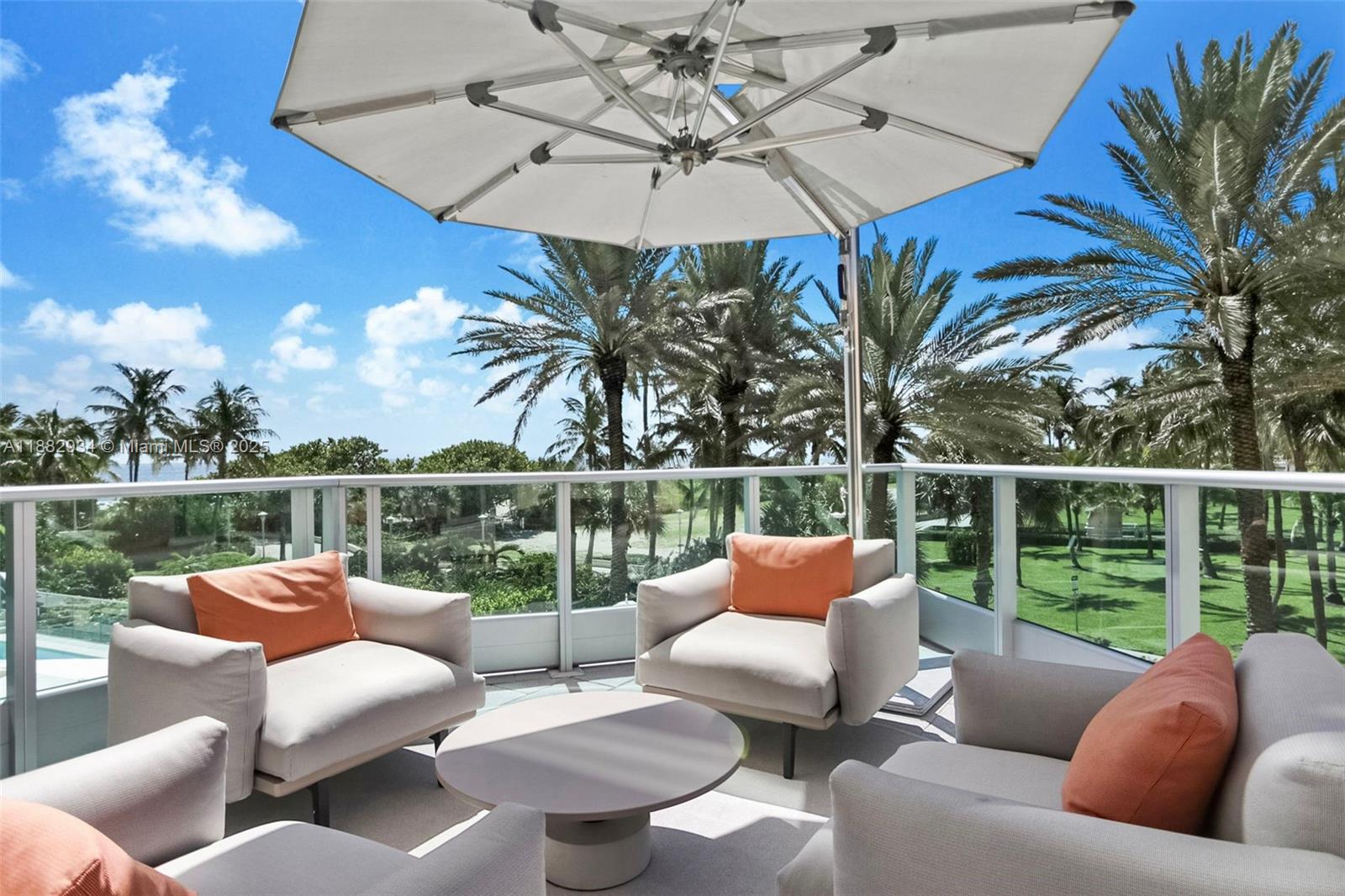1455 Ocean Dr # 811