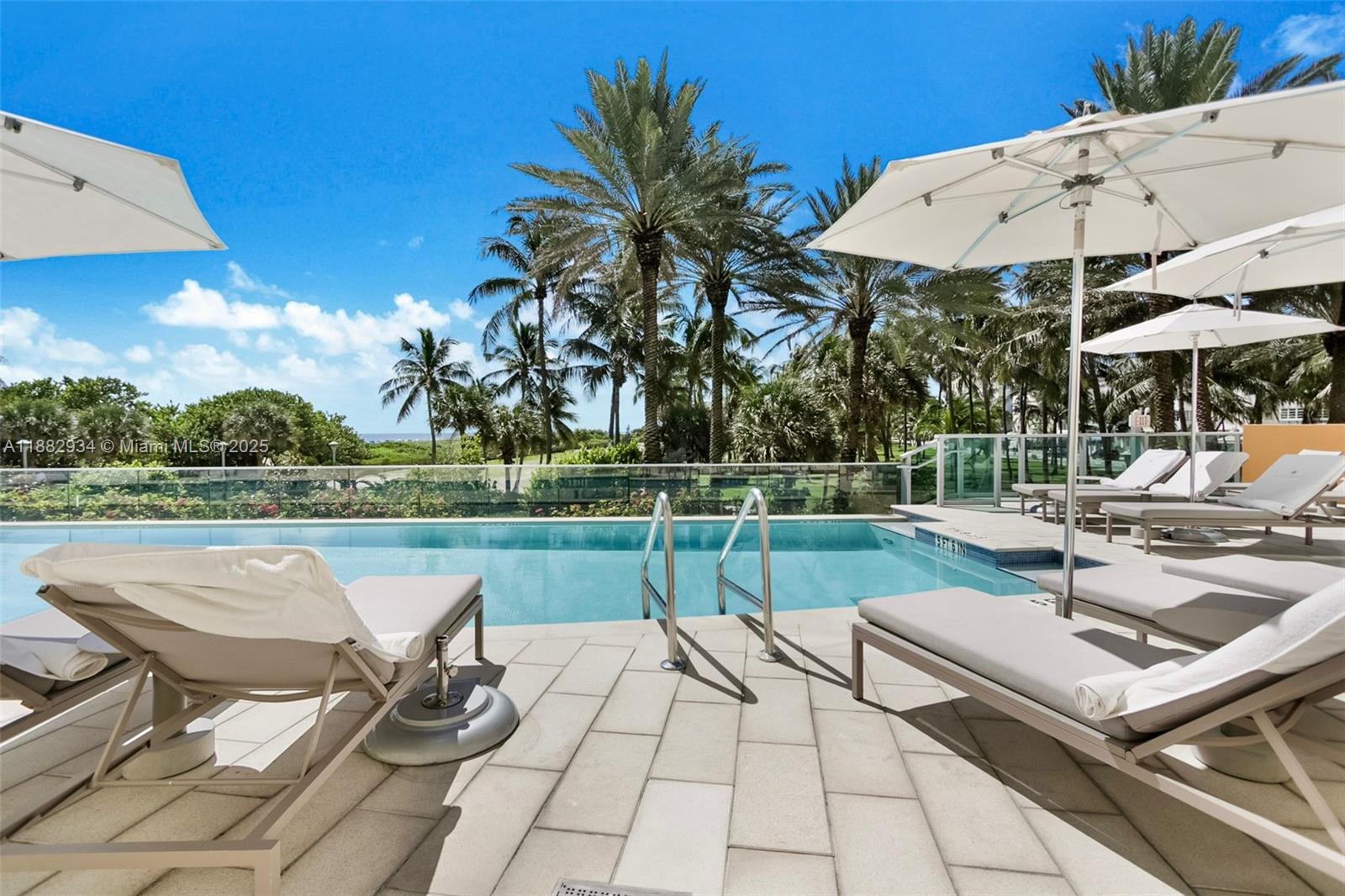 1455 Ocean Dr # 811