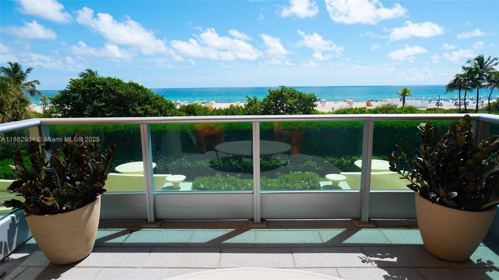 1455 Ocean Dr # 811