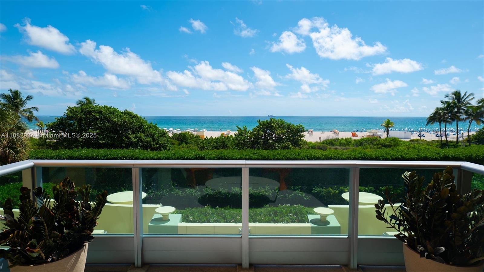 1455 Ocean Dr # 811