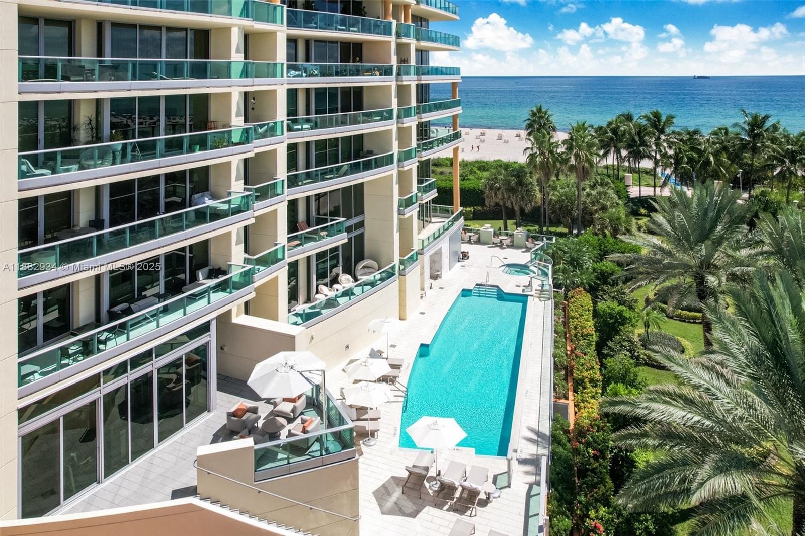 1455 Ocean Dr # 811
