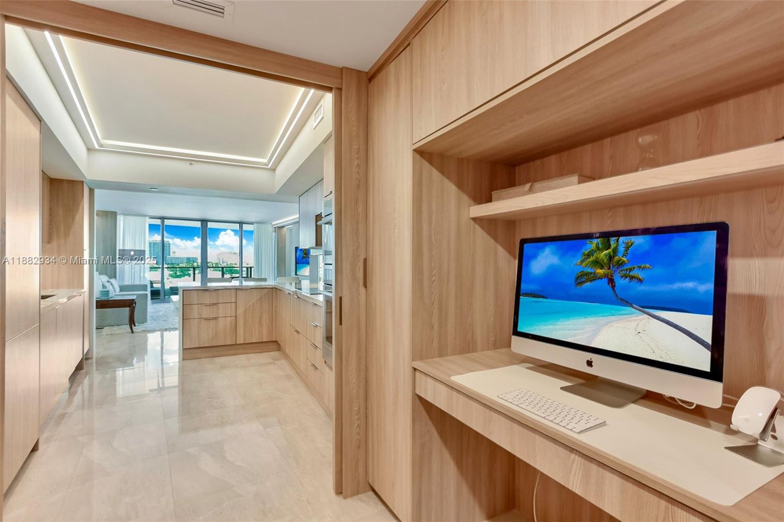 1455 Ocean Dr # 811