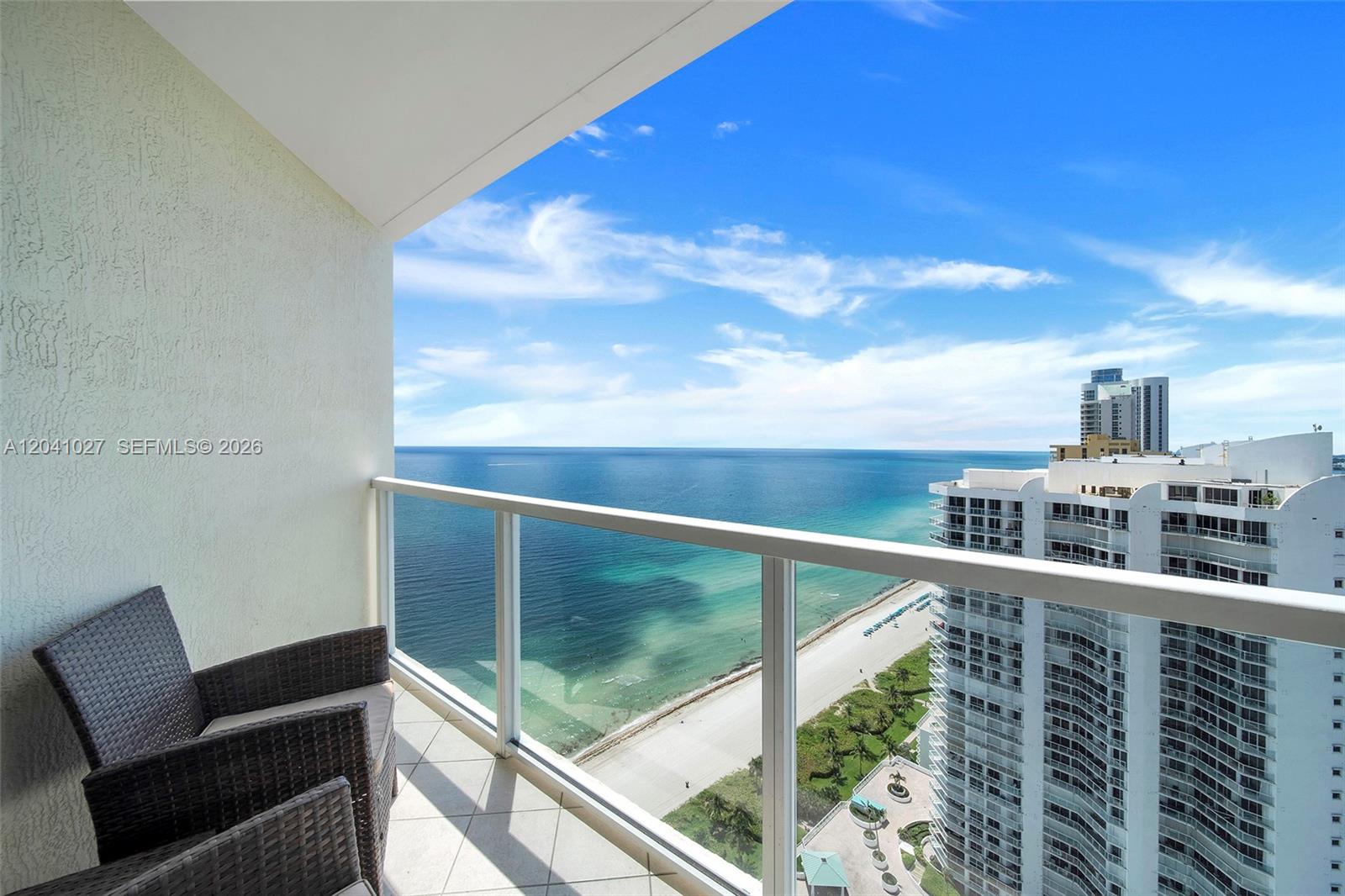 16699 Collins Ave # 3309
