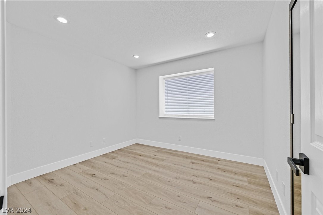 8 Barton Spring Circle