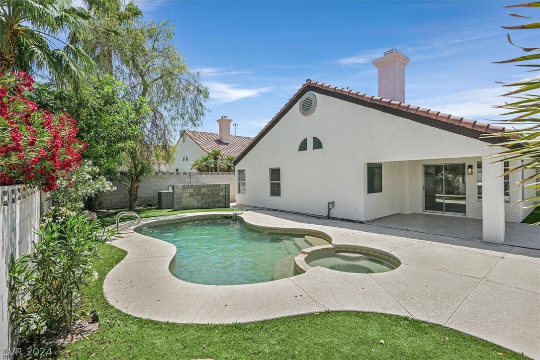 8 Barton Spring Circle