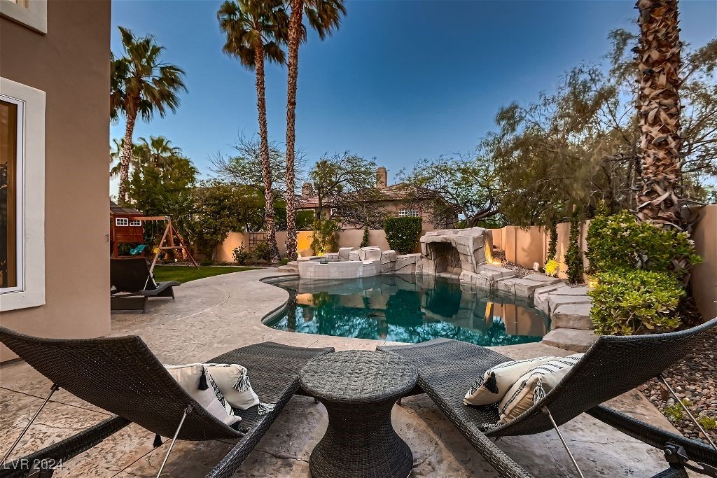 616 Hermosa Canyon Drive