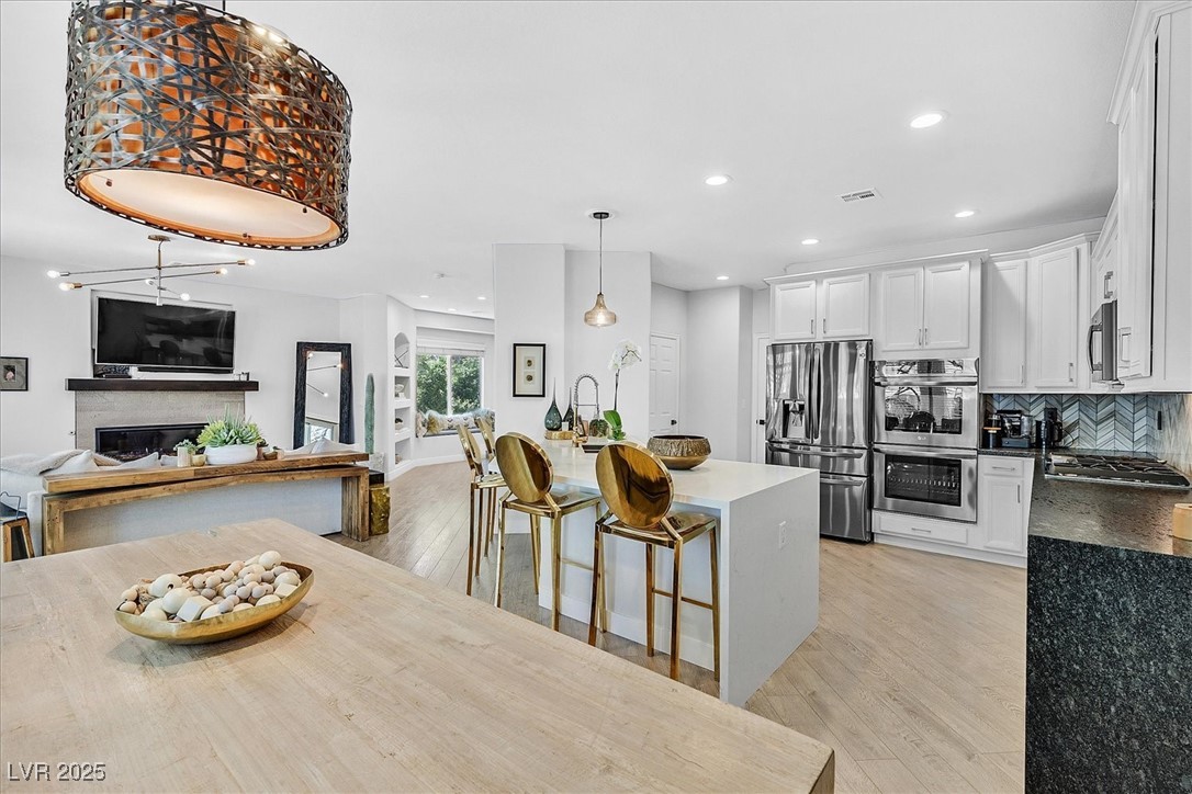 271 Spectacular Street