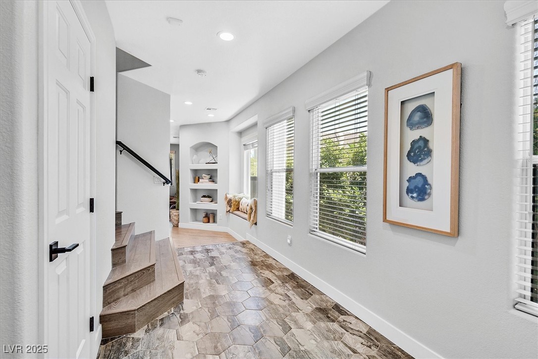 271 Spectacular Street