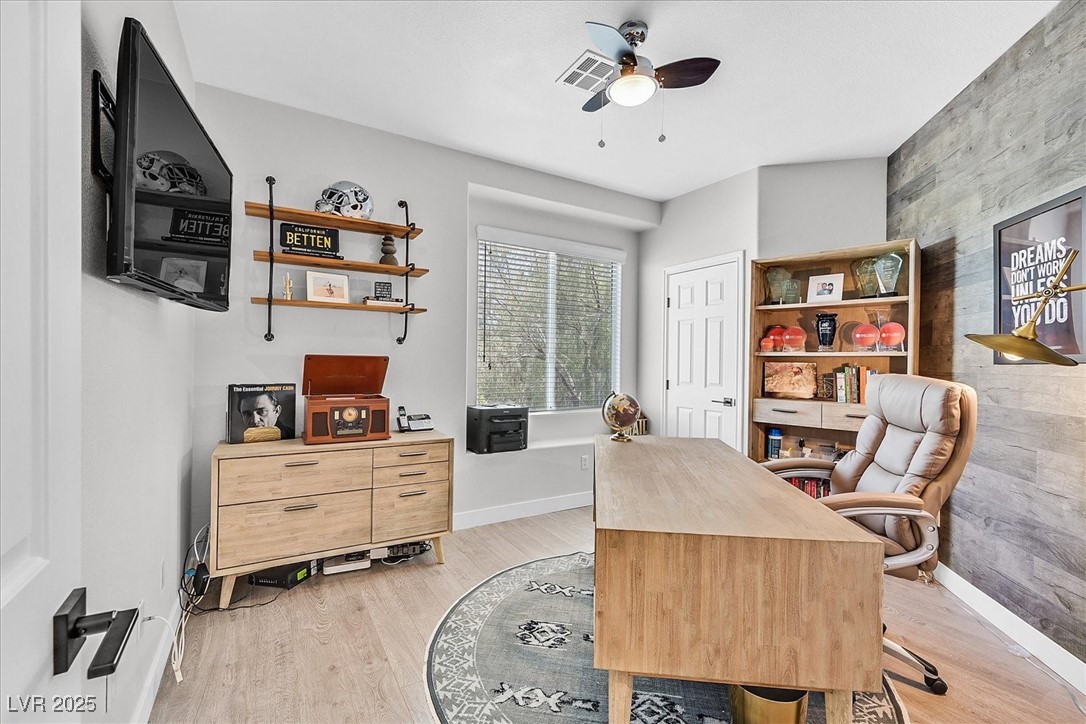 271 Spectacular Street