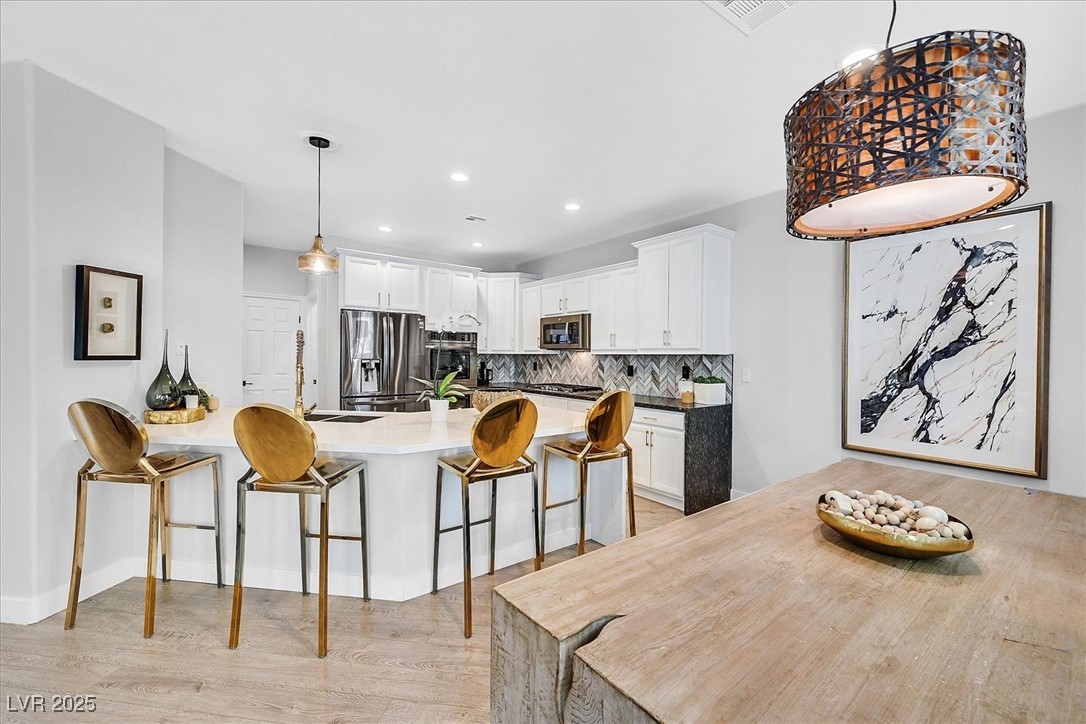 271 Spectacular Street