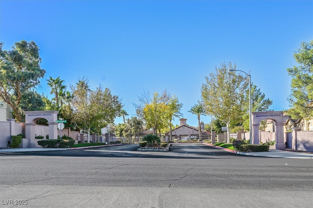 1737 Lily Pond Circle