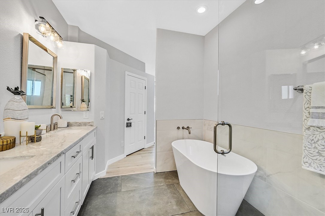 1737 Lily Pond Circle