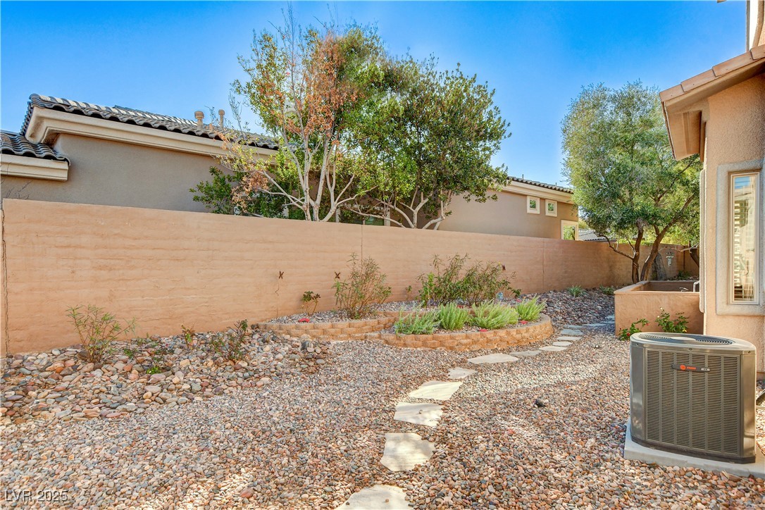 29 Desert Highlands Drive