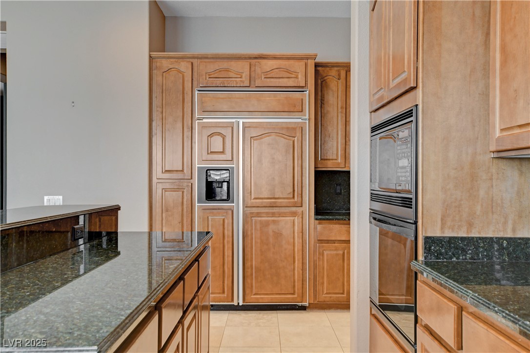 29 Desert Highlands Drive