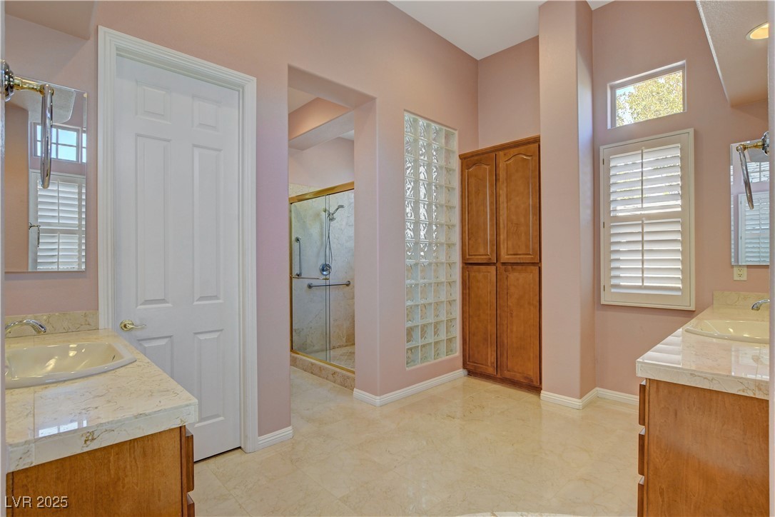 29 Desert Highlands Drive