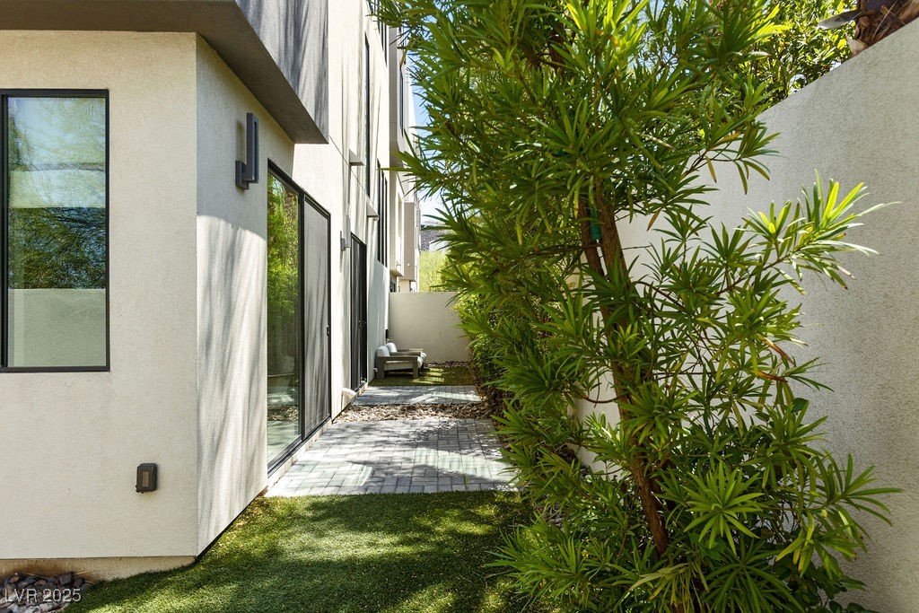 1237 Starview Peak Court