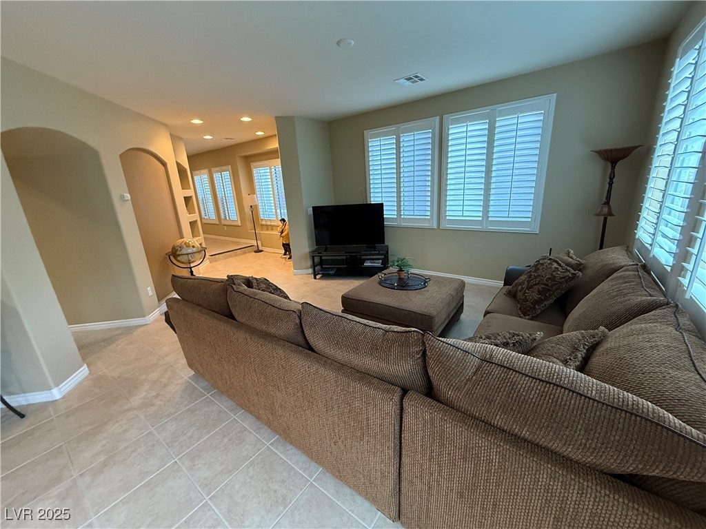 270 Spectacular Street