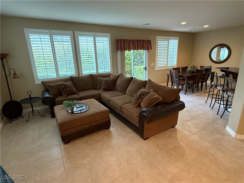 270 Spectacular Street