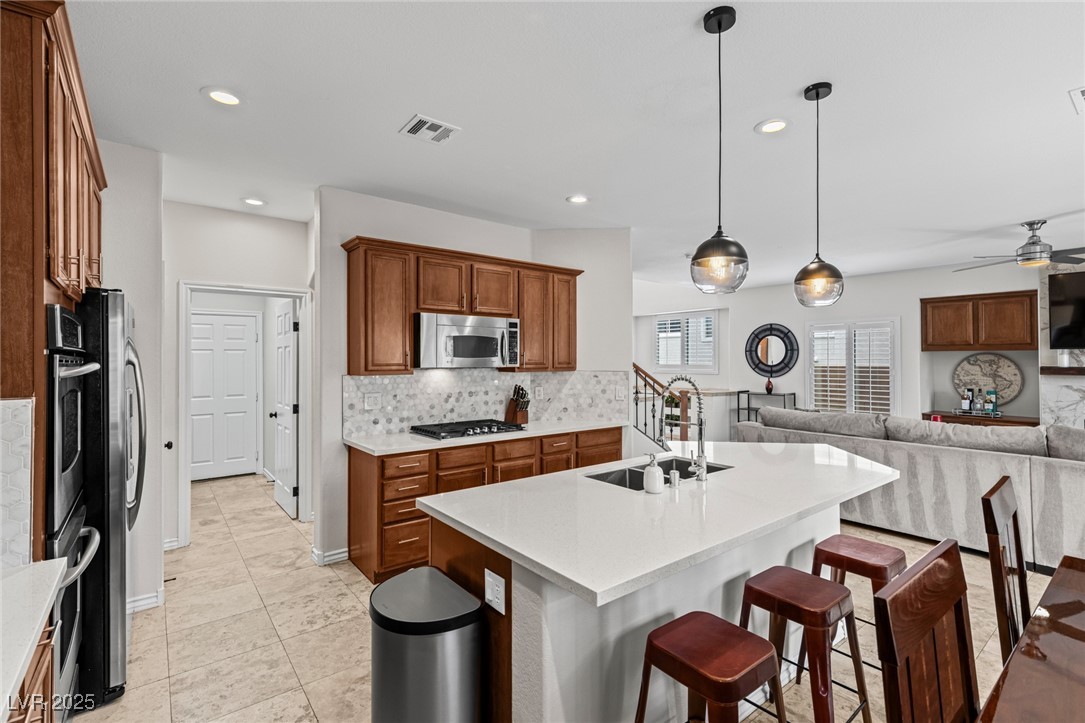 275 Spectacular Street