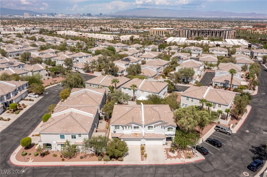 275 Spectacular Street