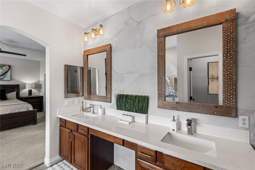 275 Spectacular Street