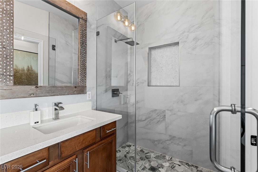 275 Spectacular Street