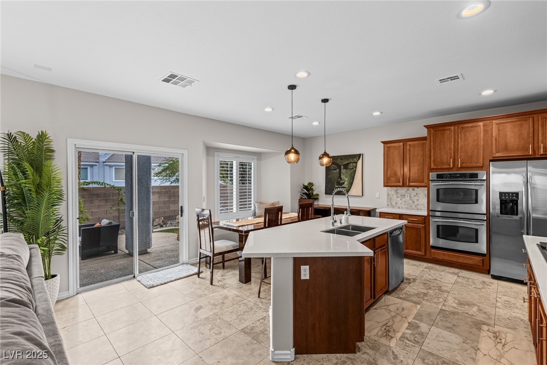 275 Spectacular Street