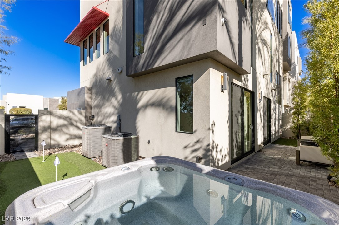 1237 Starview Peak Court