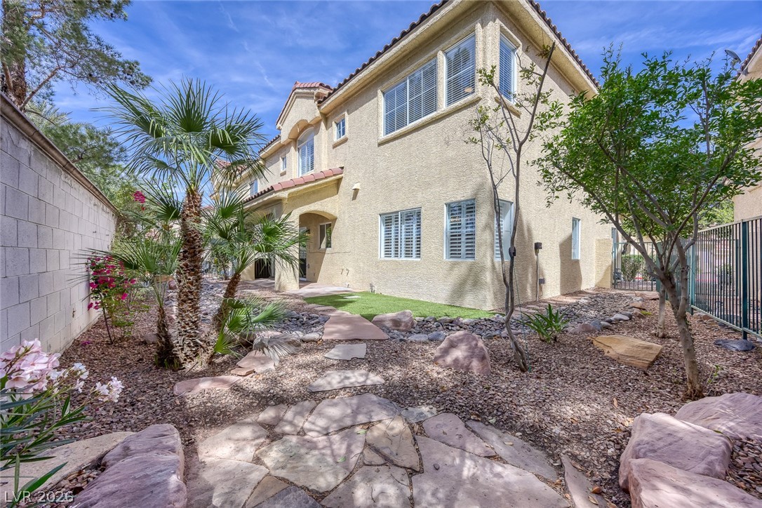1773 Lily Pond Circle