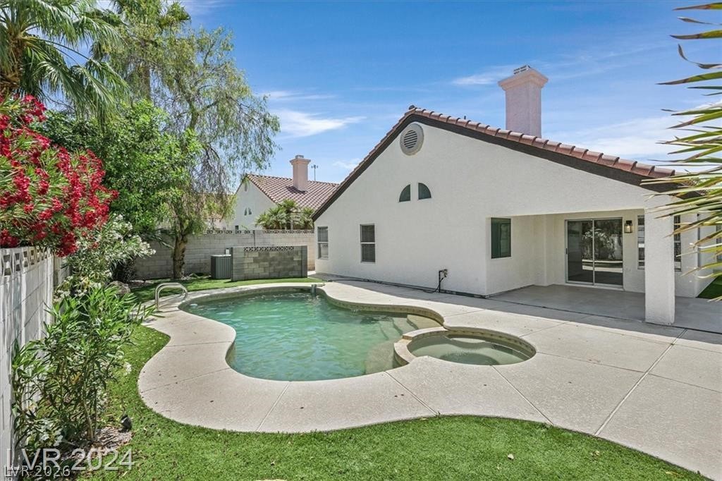 8 Barton Spring Circle