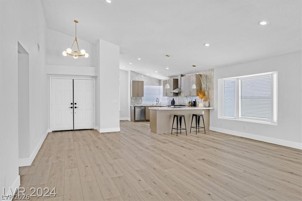 8 Barton Spring Circle