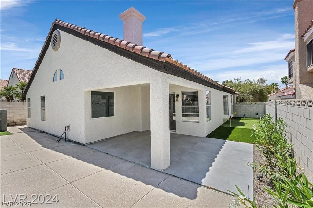 8 Barton Spring Circle
