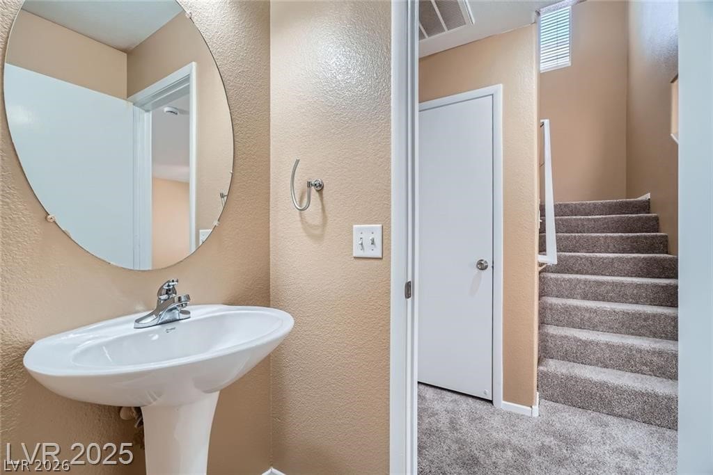 3141 Diamond Crest Lane
