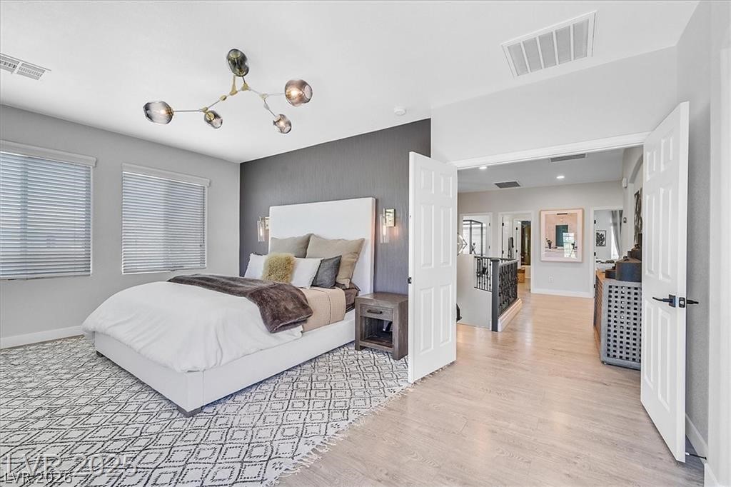271 Spectacular Street