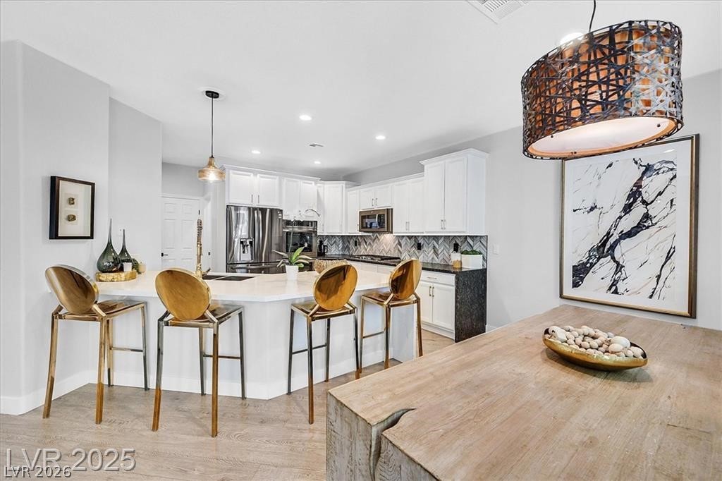 271 Spectacular Street