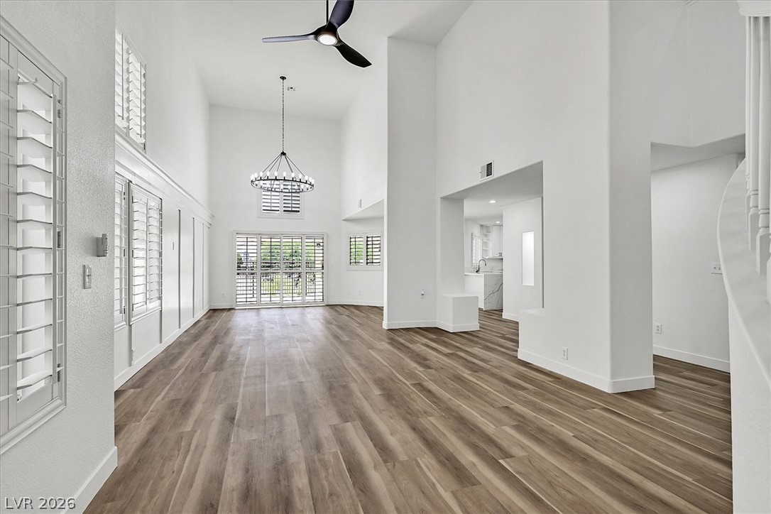5488 Royal Vista Lane