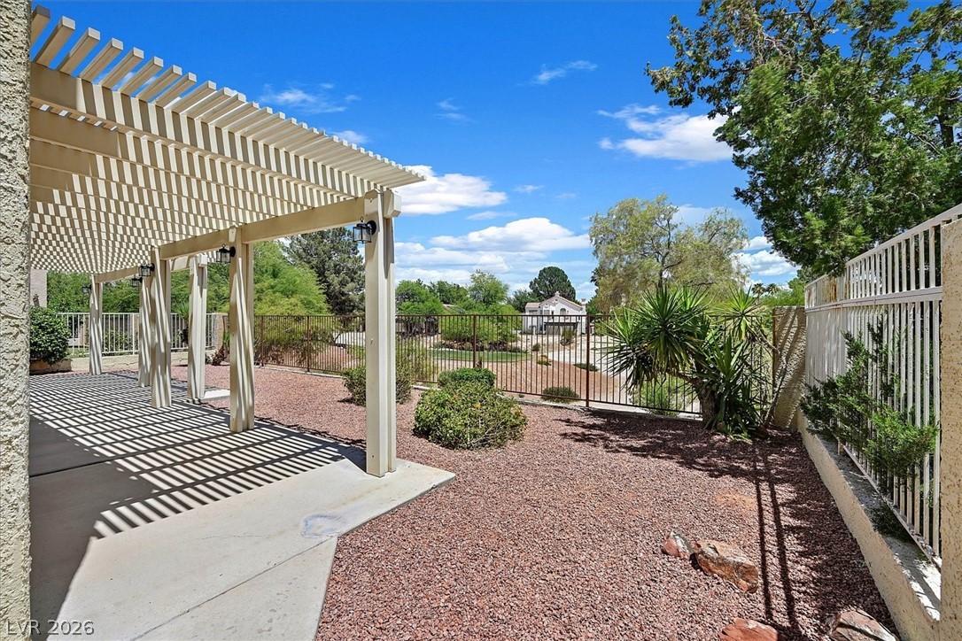 5488 Royal Vista Lane