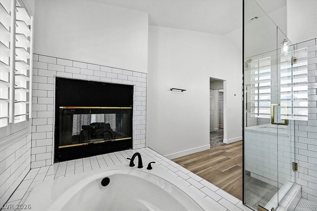 5488 Royal Vista Lane
