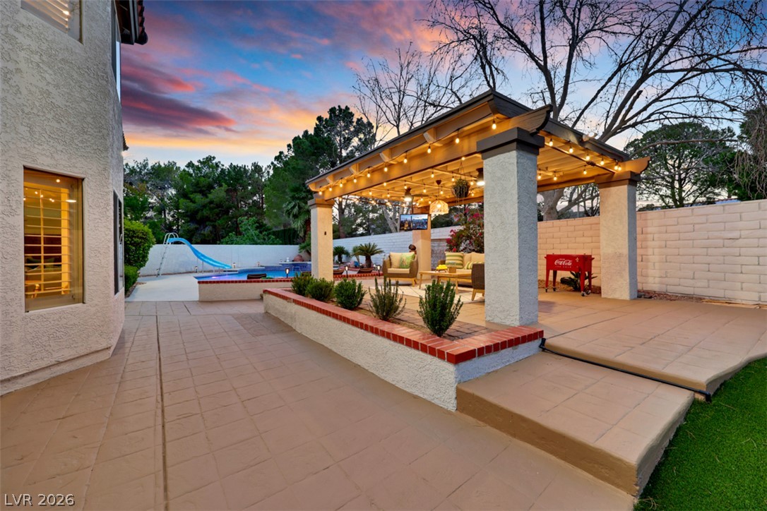 3001 Ocean Port Drive