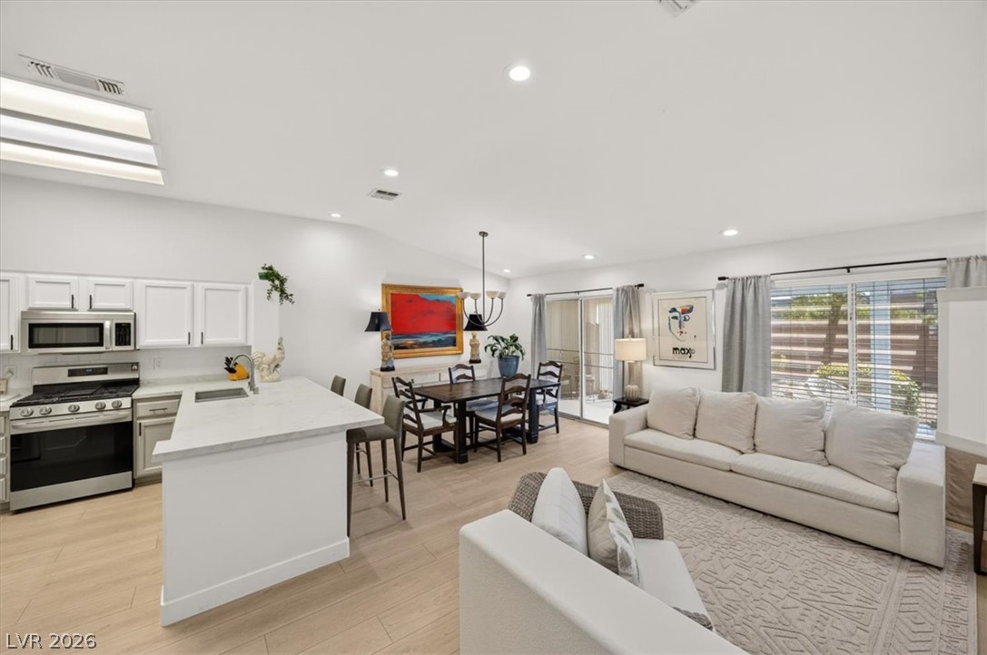 2013 Joy View Lane