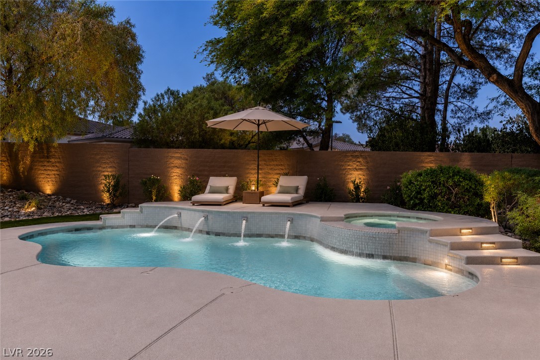 29 Desert Highlands Drive