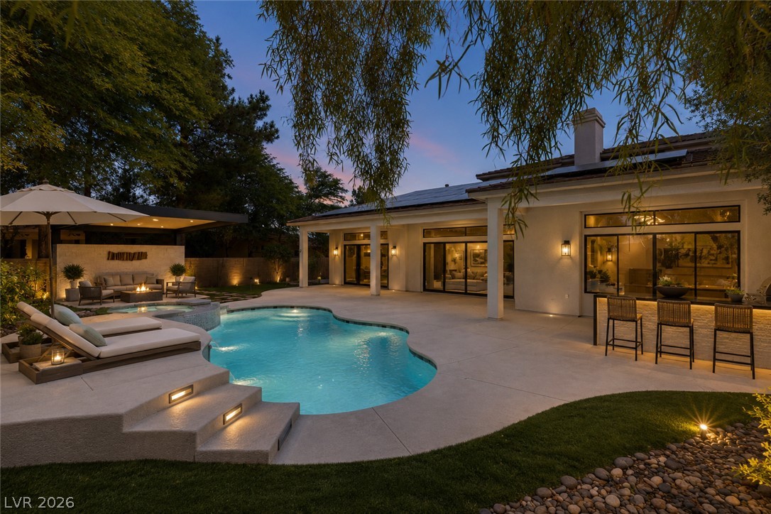 29 Desert Highlands Drive