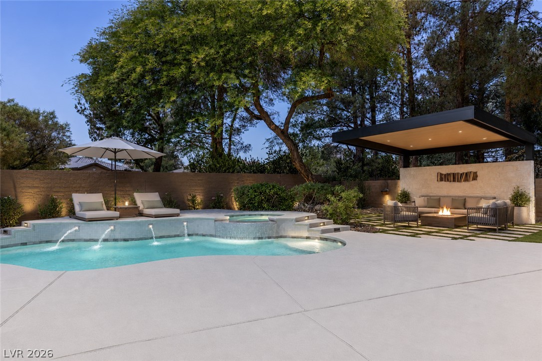 29 Desert Highlands Drive