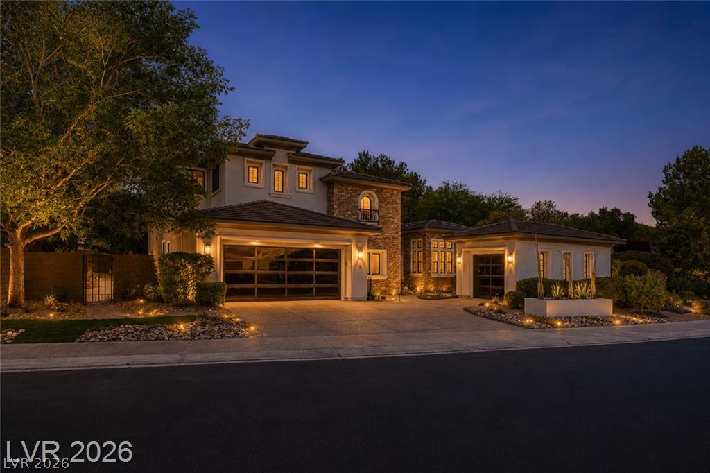 29 Desert Highlands Drive