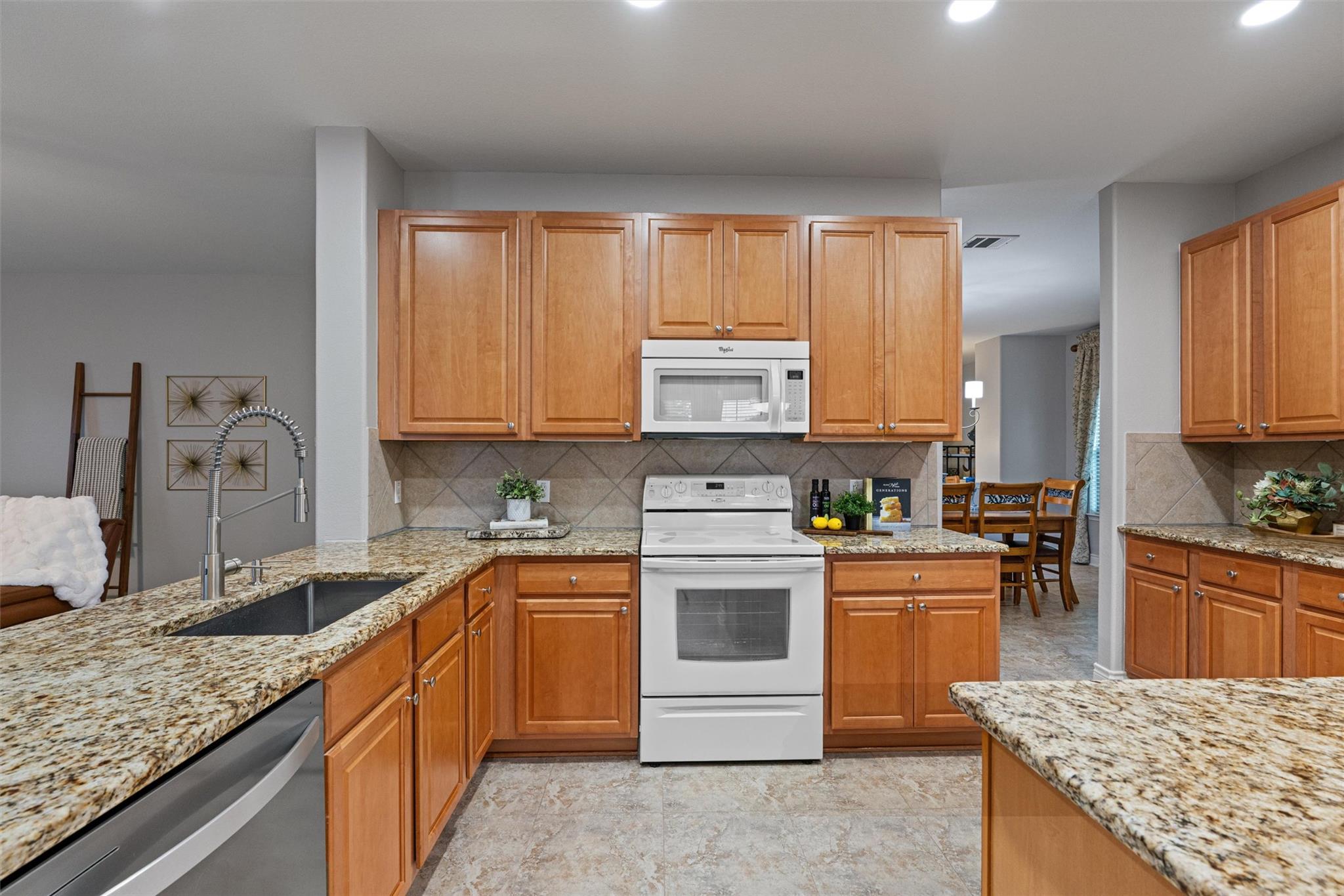 219 Wildwood DR