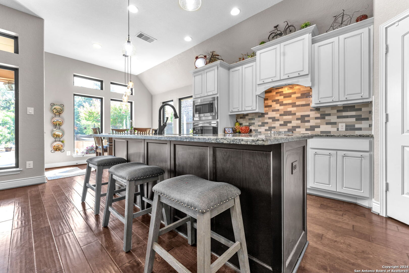 2632 Malboona Mews