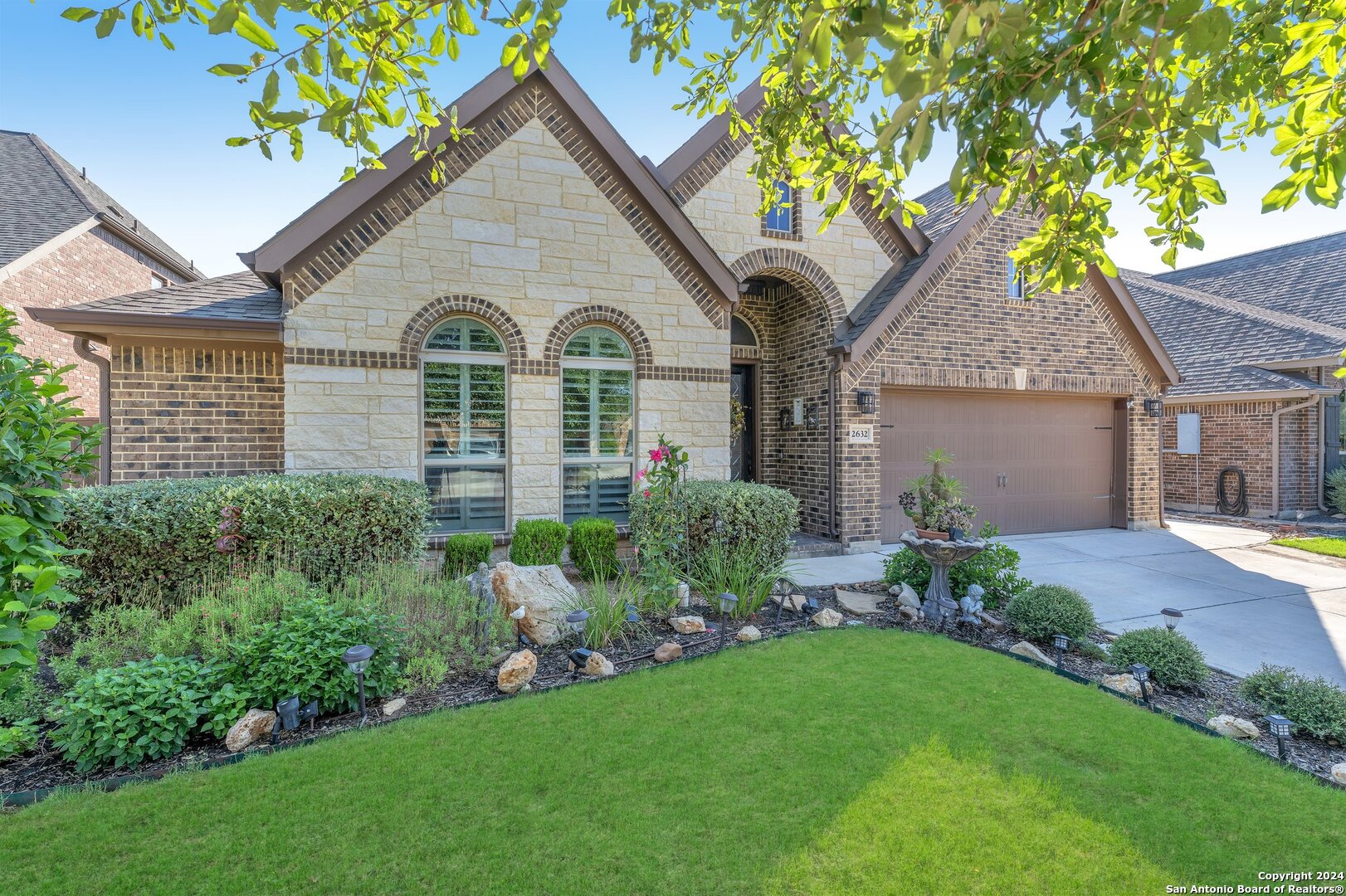 2632 Malboona Mews